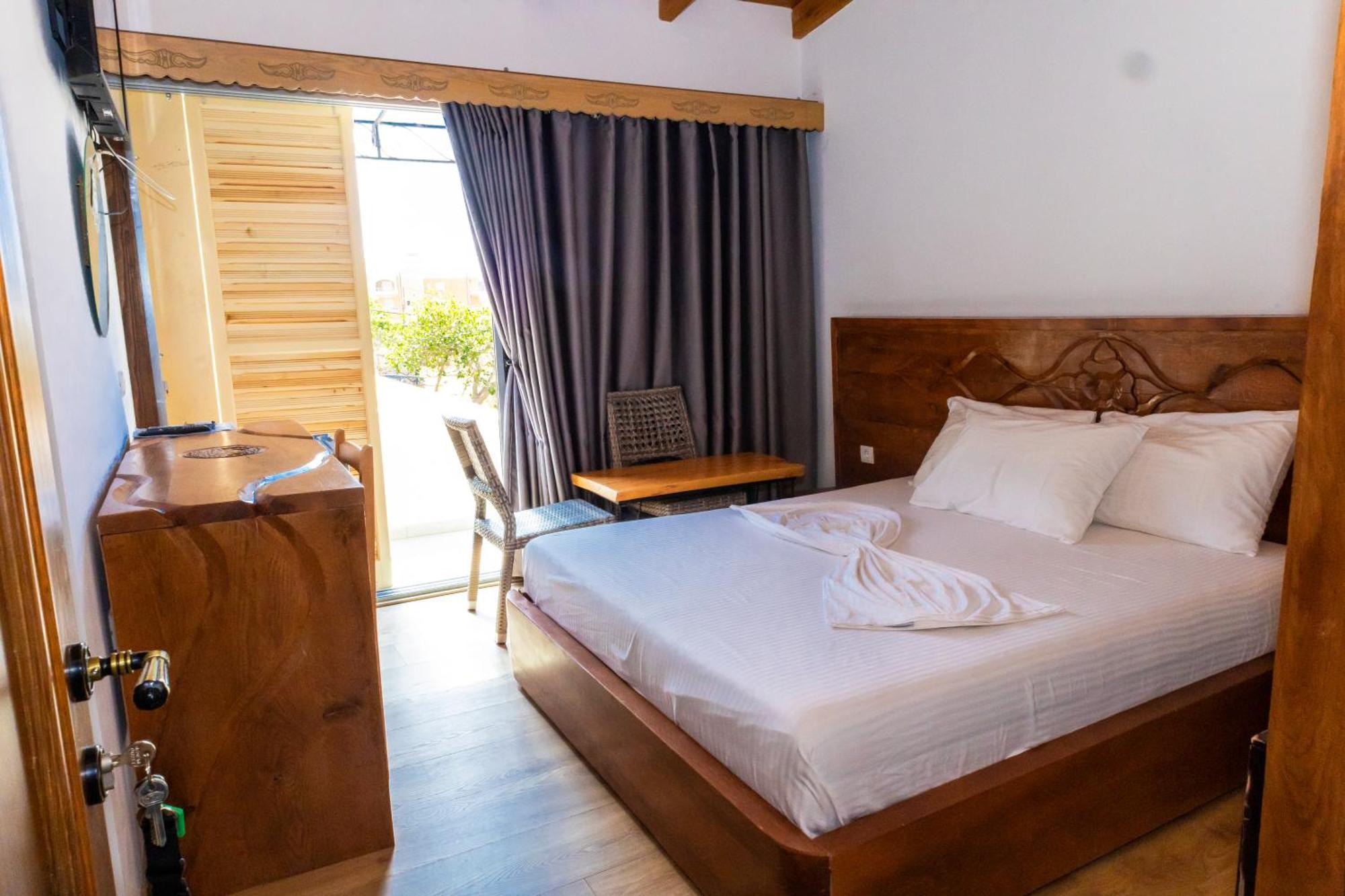 Vila Mateus Himare Exterior photo