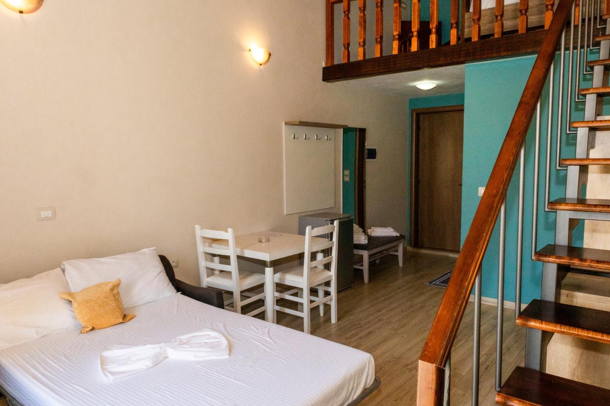 Vila Mateus Himare Exterior photo