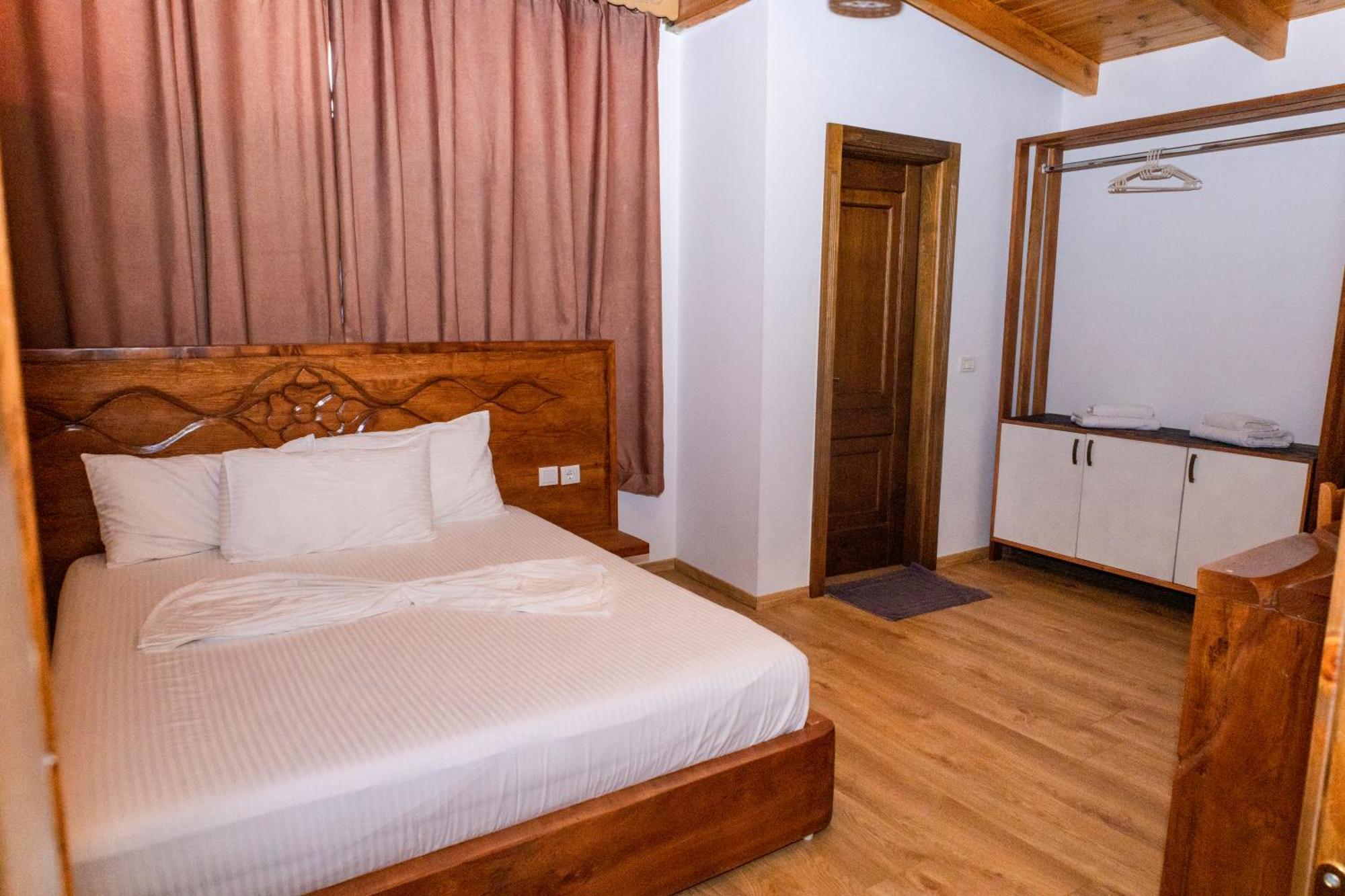 Vila Mateus Himare Exterior photo